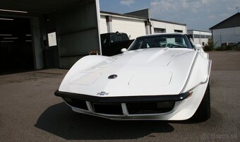 Chevrolet Corvette Stingray Coupé z roku 1974 - 8
