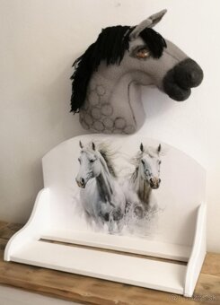 Hobby horse, nastenne hodiny, policka - 8
