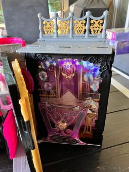 Ever after high dom pre bábiky kniha - 8