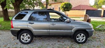 Predám SUV  Kia Sportage 4x4 2.0 TDI 103kw - 8