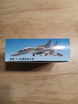 Model stíhačky MIG29 - 8