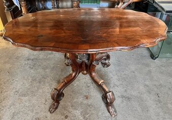 Krásny starožitný drevený stôl - A - 8