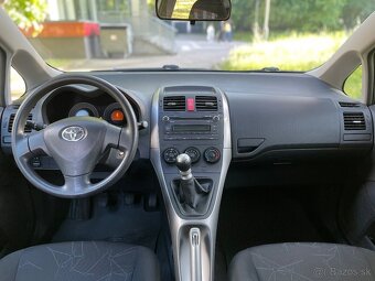 Toyota Auris 1.33 VVTi, Nová STK + EK - 8