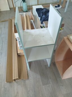 Šatníková skrina+skrinky - 8