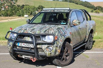 Mitsubishi L200 2.5 DI-D Double Cab A/T 4x4 - 8