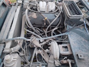 Lada niva  1.7i - 8