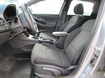 Hyundai i30 CW 1.5i CVVT Comfor - 8