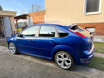 Ford Focus ST 2.5 turbo - 8