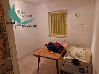 Na predaj dom vhodný ako investícia len 180m od mora v Chorv - 8