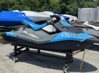 Vodný skuter Sea-Doo Spark / PRENÁJOM - 8