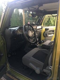 JEEP Wrangler - 8