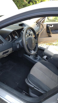 Predám Renault Megane 2 sedan 1.4 benzín, 2003 - 8
