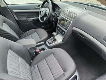 Škoda Octavia Combi TDI DSG 2012 Elegance - 8