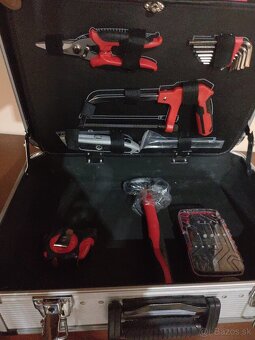 Kompletná sada náradia Cr-V v kufri 162 dielov 1257452 - 8