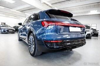 Audi Q8 E-tron 55 Advanced - 8
