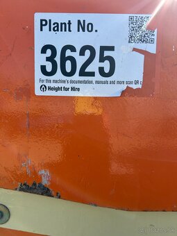 Nožnicová pracovná plošina duálny pohon JLG M4069 Bi - 8