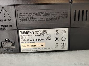 Yamaha K700 - 8