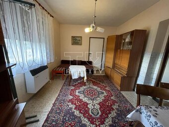 Na predaj viacgeneračný rodinný dom v Sľažanoch so 14... - 8