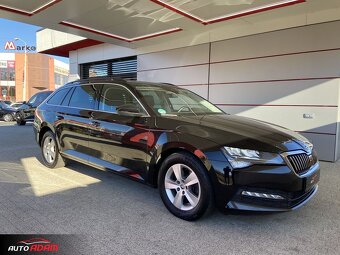 Škoda Superb Combi 2.0TDi 110kW DSG Ambition - 8