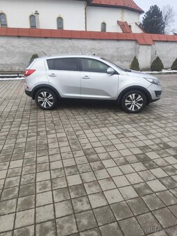Kia sportage 1.7crdi rv2012 - 8
