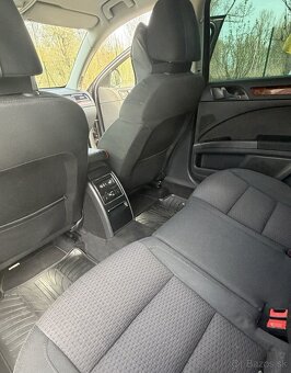 Škoda Superb Combi - 8