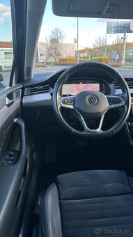 Volkswagen Passat Elegance - 8
