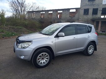 Toyota Rav4 - 8