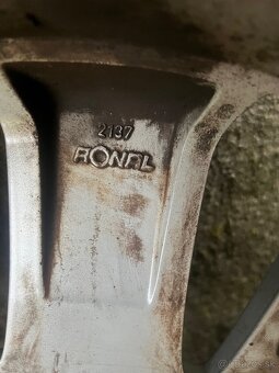 Opel Insignia OEM kolesá R19 8,5J ET45 - 8