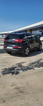 KIA SPORTAGE 2.0 CRDI - 8