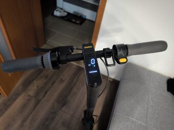 El. kolobezka Segway Ninebot Max G30 - 8
