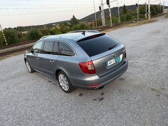 Škoda Superb Combi 2.0 TDI - 8