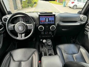 Jeep Wrangler 3.6 - 8