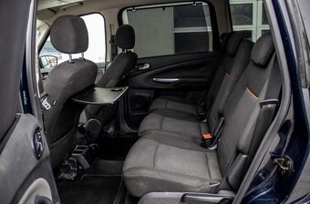 Ford Galaxy 7miestné - 8