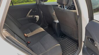 Toyota Avensis Combi, M6, 2013 - 8
