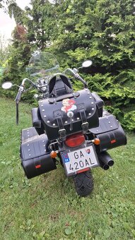 Suzuki Marauder - 8