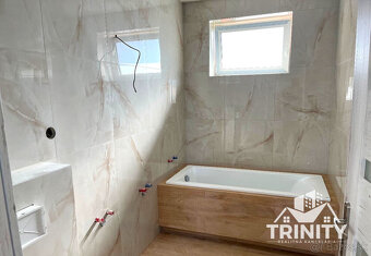 Na predaj 4- izbová novostavba rodinného domu v obci Dvory n - 8