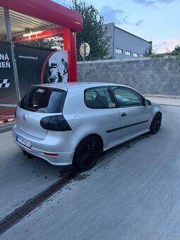 Predam Volkswagen golf 5 1.6 fsi 85kw - 8