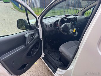 Predam peugeot partner 1,6 diesel 66kw 2016 rok - 8
