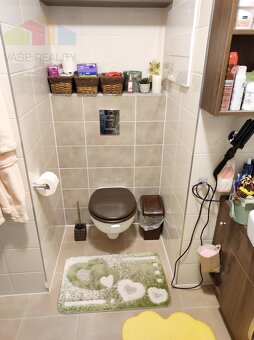 Na prenájom 2 izbový byt s parkovacím miestom, Trencianske S - 8