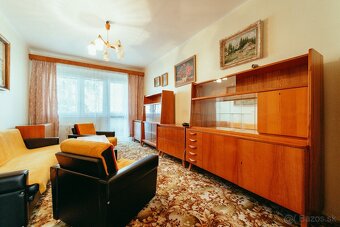 PRIESTRANNÝ 2i BYT S LOGGIOU A DVOMA PIVNICAMI - 8