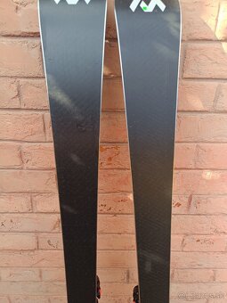 Používané dámske lyže Völkl Flair SC Carbon TOP STAV - 8