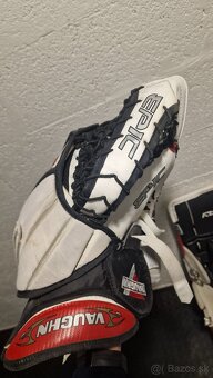 Brankárska výstroj - 8