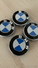 BMW znak na prednú / zadnú kapotu , kolesa a volant - 8