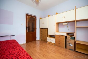 3-izbový byt s 2 balkónmi a špajzou v byte, Zvolen Sekier - 8