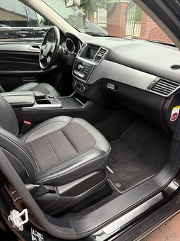 Mercedes-Benz ML350 Bluetec 4Matic - 8