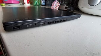 Lenovo Thinkpad - intel i5 7gen, ram 8GB, disk 256GB SSD - 8