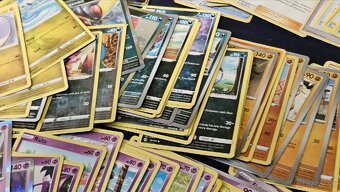 Pokémon karty, 300 kariet, aj rarity - 8