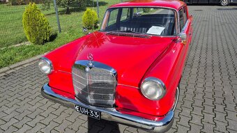 Mercedes w110 heckflosse 1963 diesel - 8