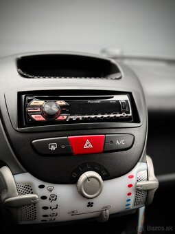 CITROËN C1 1.0i Plus - 8