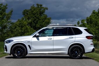 BMW X5 3.0 xDrive45e A/T M-Packet/ ZÁRUKA - 8